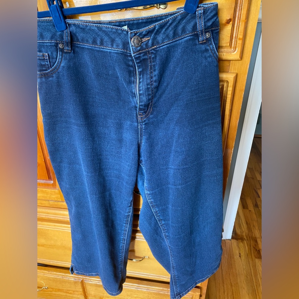 Size 20W d. Jeans denim cropped pants